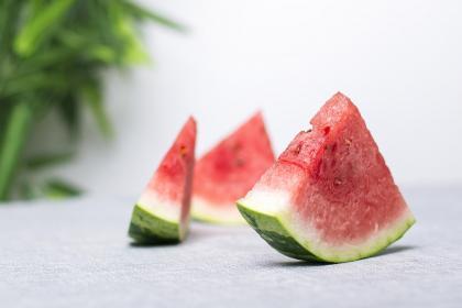 梦见吃瓜甜,揭秘“吃瓜甜”背后的甜蜜秘密