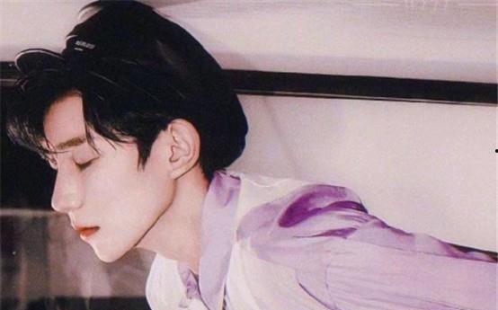 王源吃瓜假瓜图片大全