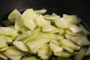 一个人在家吃佛手瓜,佛手瓜的独到风味