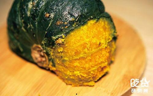 贝贝瓜发霉还可以吃吗,贝贝瓜发霉后还能食用吗？揭秘食品安全之谜