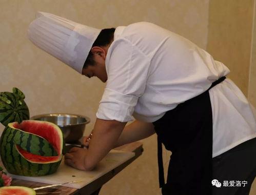 吃瓜群众饭店,舌尖上的美食盛宴，尽享人间烟火气