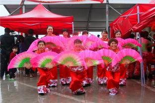 舞台上吃瓜,吃瓜群众的现场直播