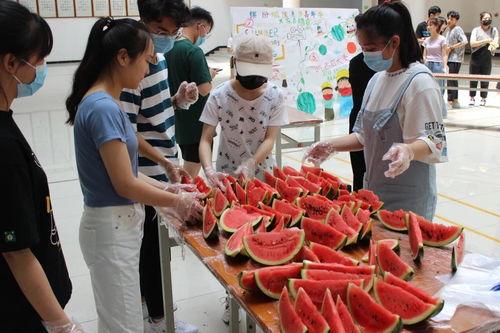 大学生校园吃瓜,大学生活中的趣味八卦一网打尽