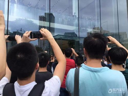 排队吃瓜的视频